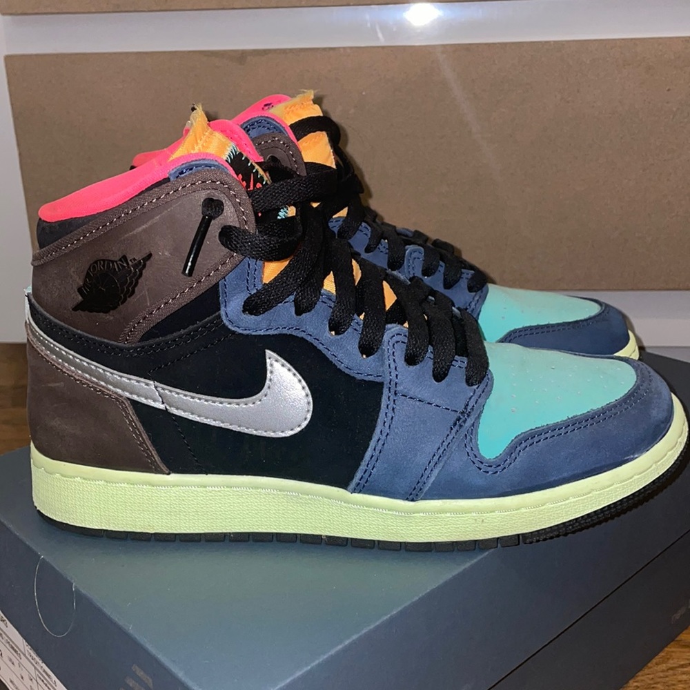 Jordan 1 Retro High GS - Tokyo Bio Hack